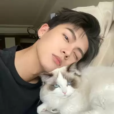 闻皎月